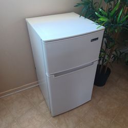 Brand New Mini Fridge 