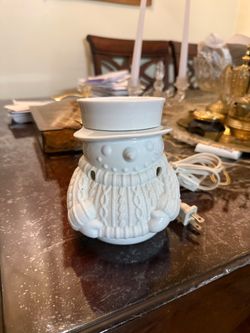 Intertec Ceramic Snowman in Sweater Wax / Oil Warmer / Night Light ~ 6" Tall
