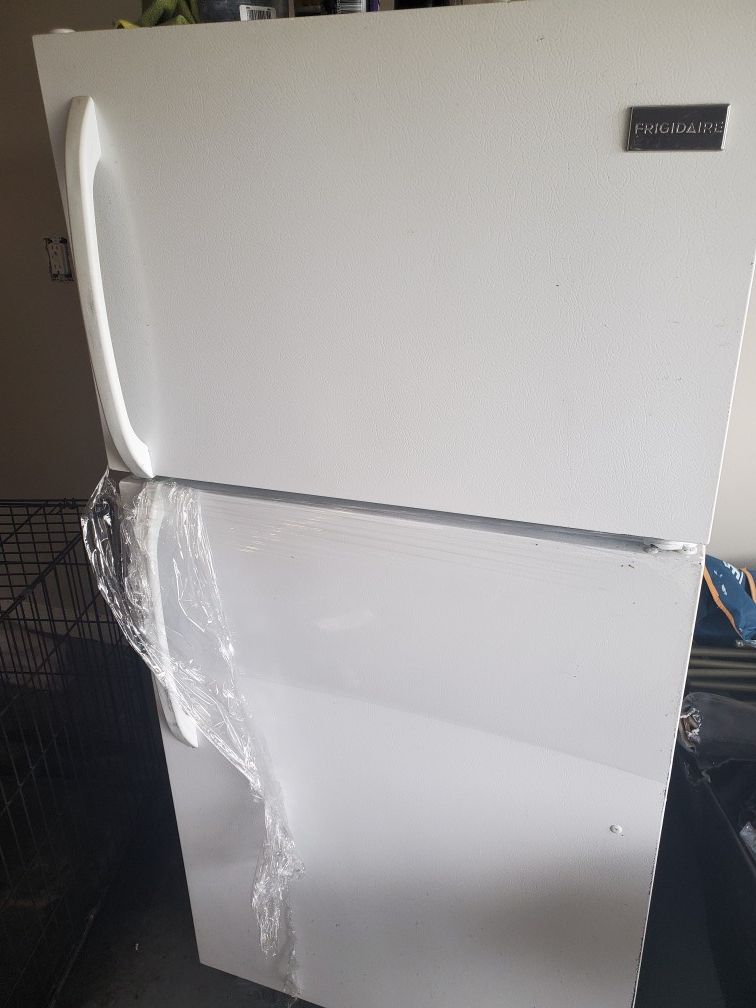 Frigidaire refrigerator