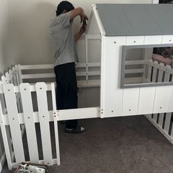 Twin Bed Castle 