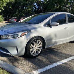 2017 Kia Forte 
