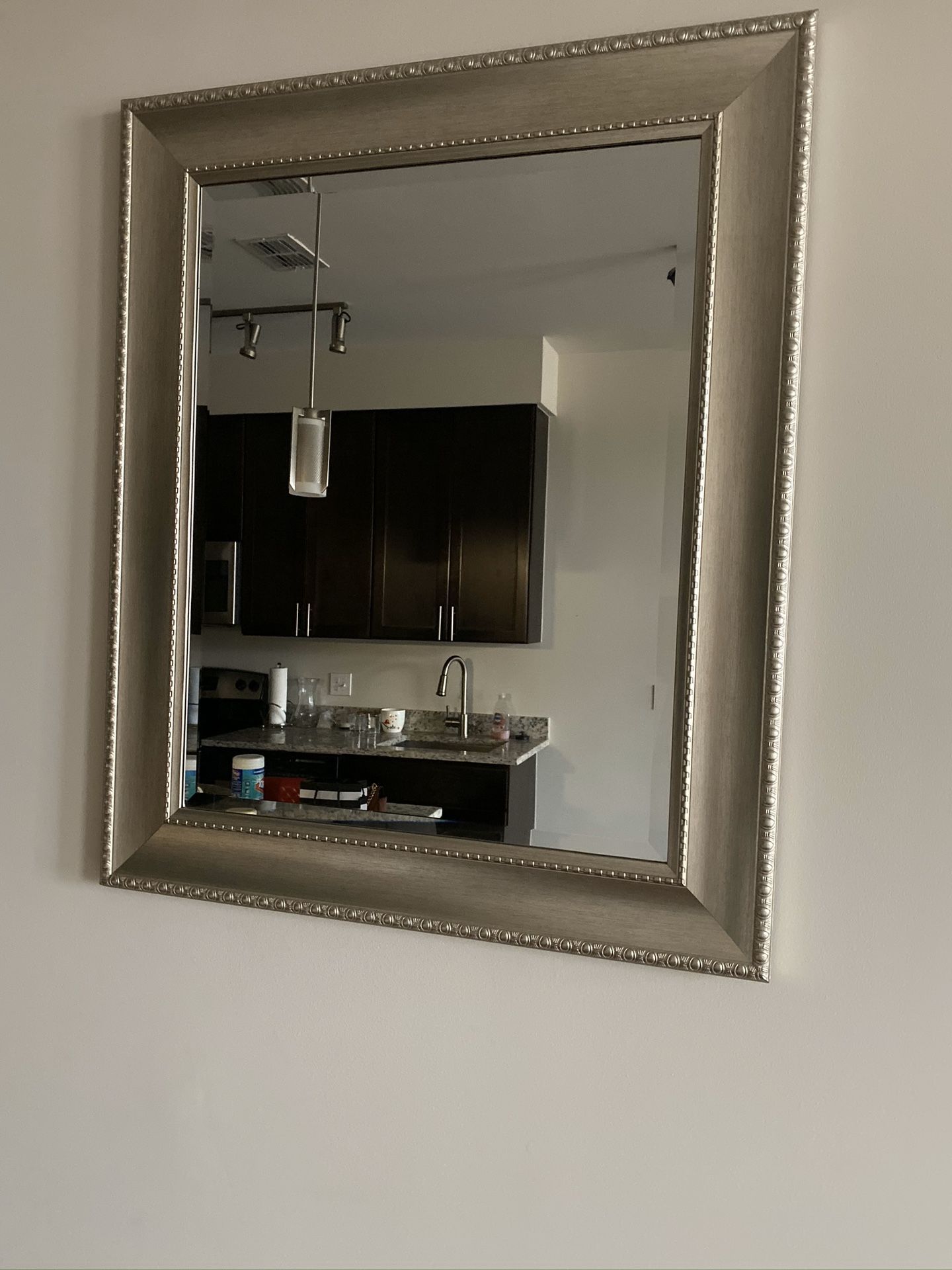 Wall mirror