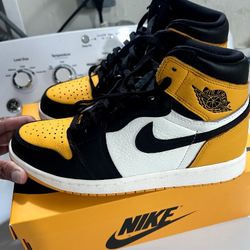 Mens Yellow And Black Jordan 1s NICE CONDITION SIZE 9.5 OG BOX $125 OBO ‼️🚩🚩