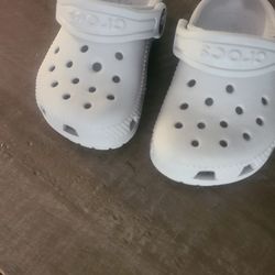 Gray little crocs size 5