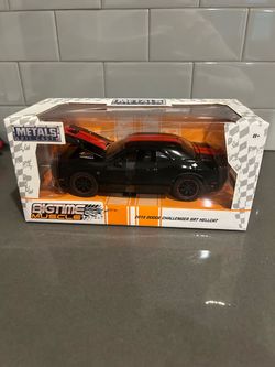 2015 Die Cast Dodge Hellcat