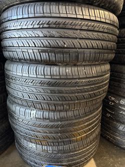 225/50/R17 marca NEXEN las 4 llantas usadas instaladas y balanceadas