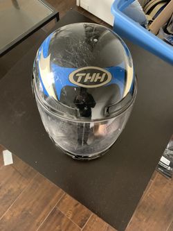 Thh motorcycle helmet