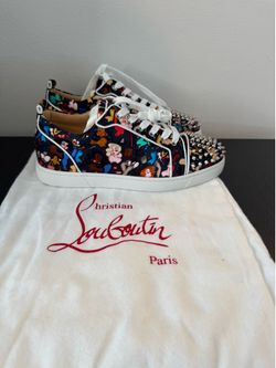 Christian Louboutin Louis Junior Spikes Loubi Queen Print Sneakers – Men’s Size 42 / US 9