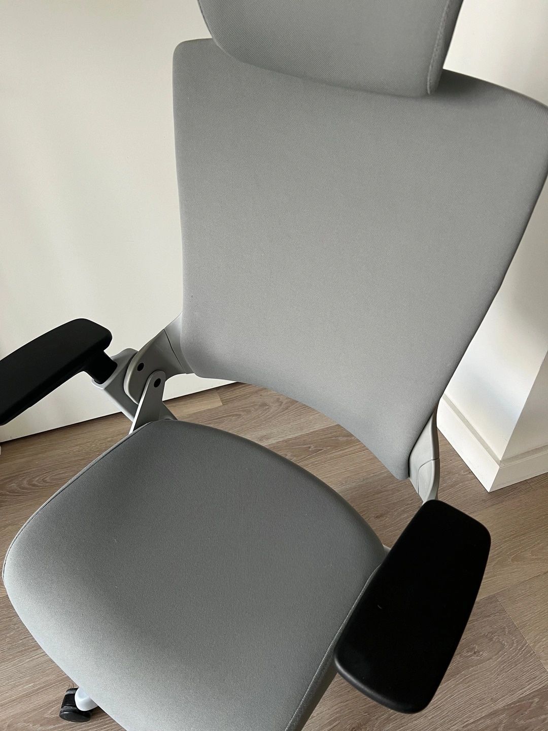 CLATINA Mellet Ergonomiv Office Chair - Top YouTube Pick