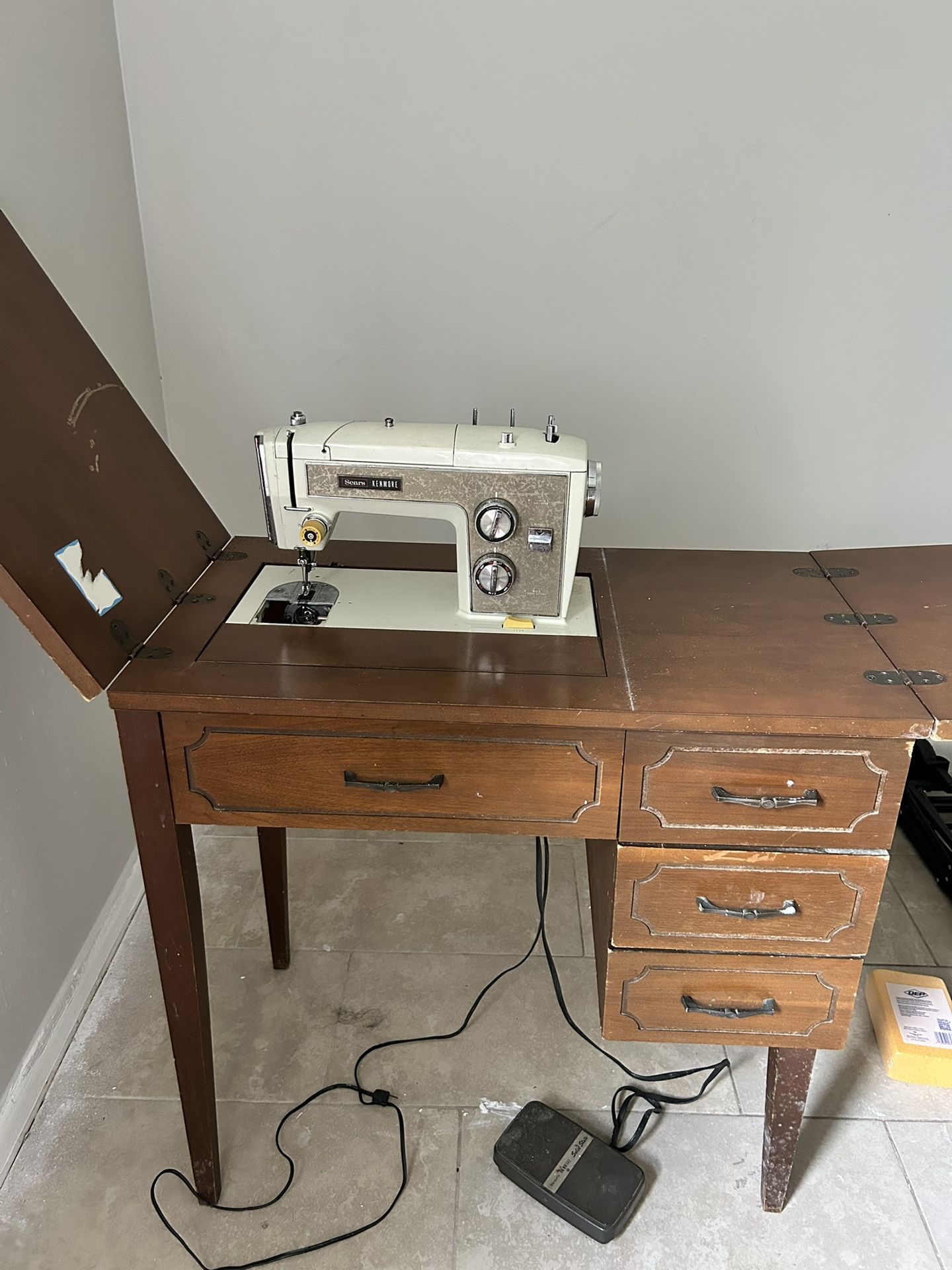 Sewing Machine 