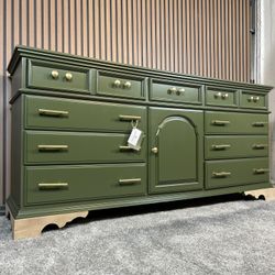 The Lorette Verde (Will Deliver)