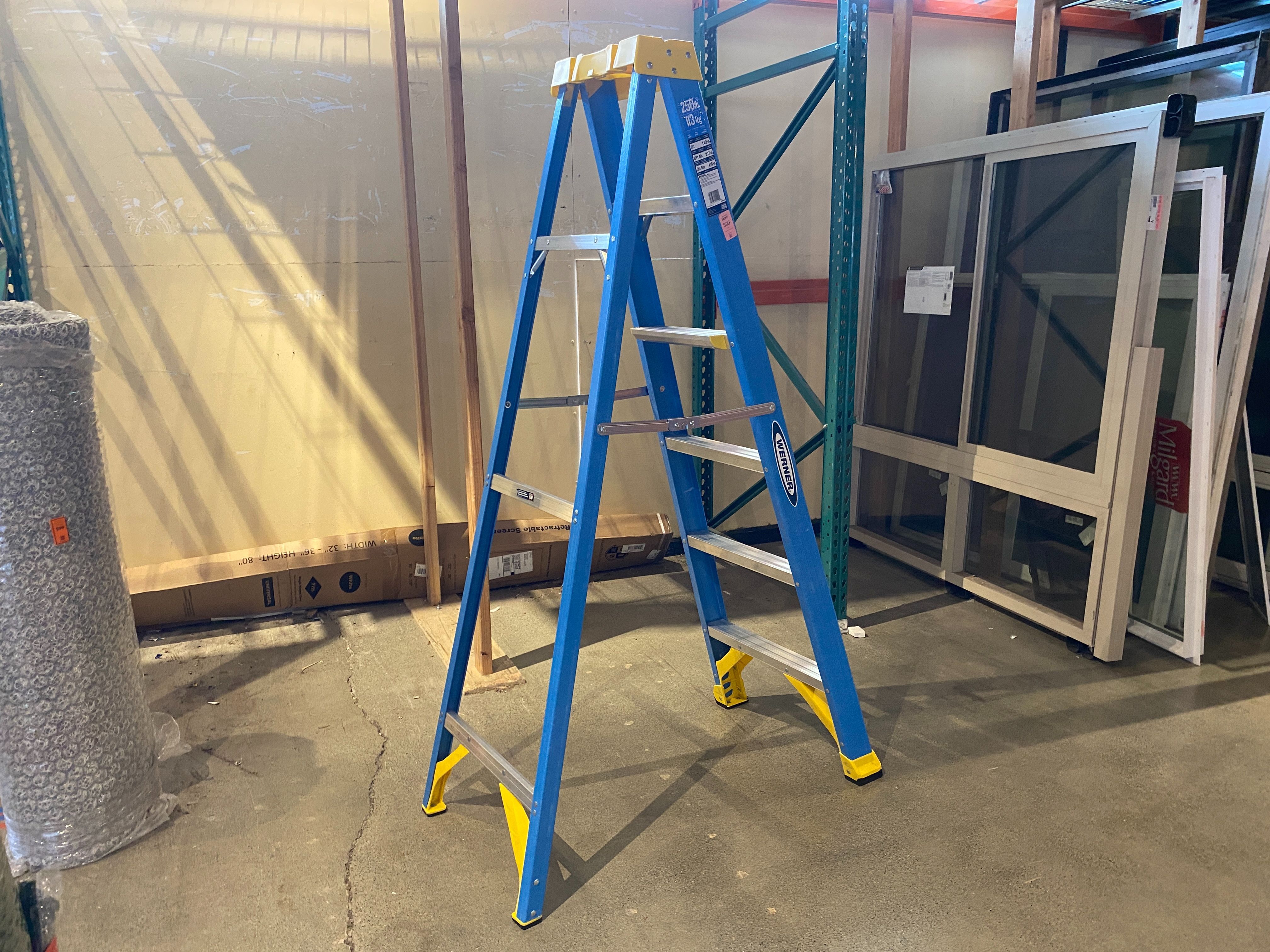 WERNER 6Ft Fiberglass Ladder, 250Lb Capacity