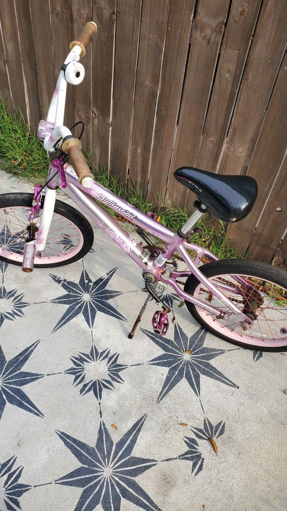 Girl BMX Bike