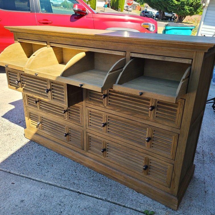 Restoration Hardware 9 Drawer Shutter Dresser