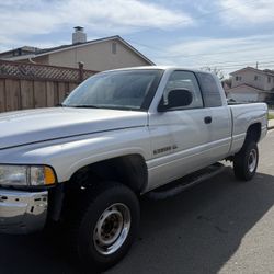 2011 Dodge Ram 2500 ST