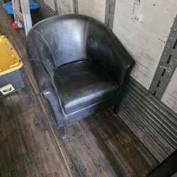 2 Sofa Chairs