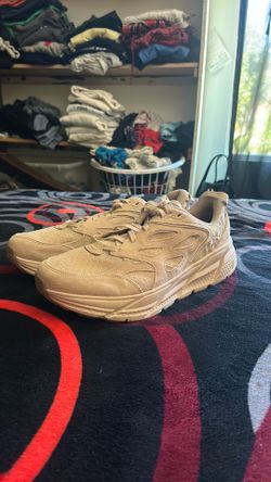 Hoka One One Clifton