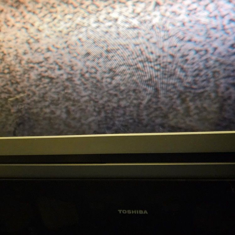 TV Toshiba 46"