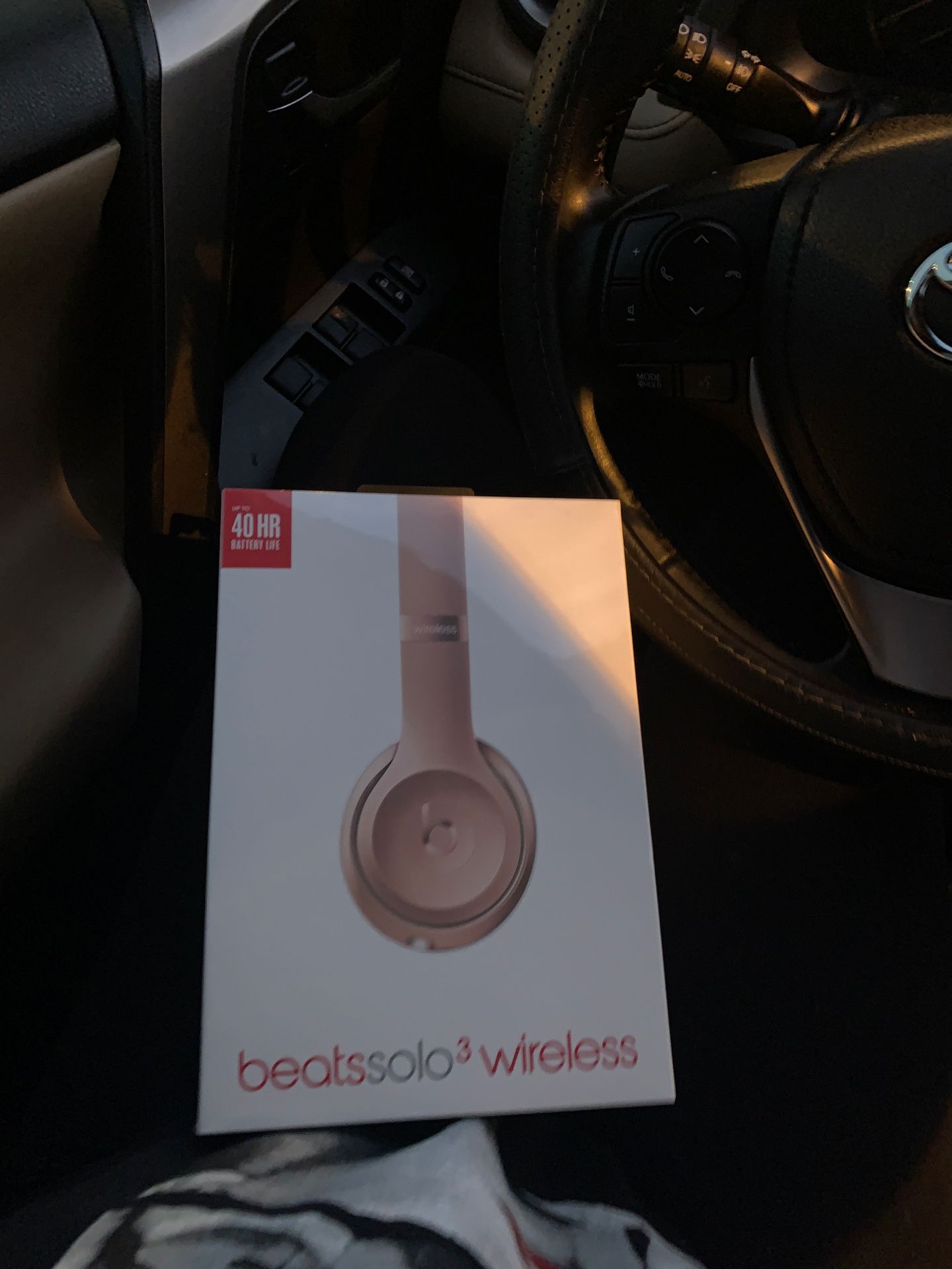 Brand new!! Not open beats solo wireless headphones!!!