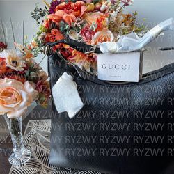 Gucci bloom pouch for Sale in Murfreesboro, TN - OfferUp