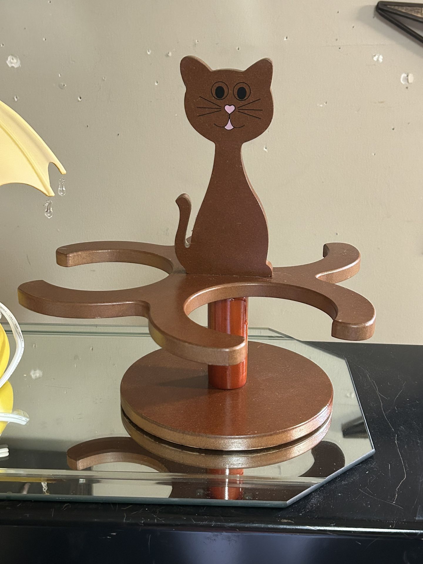Cat Food/Water Bowl Holder