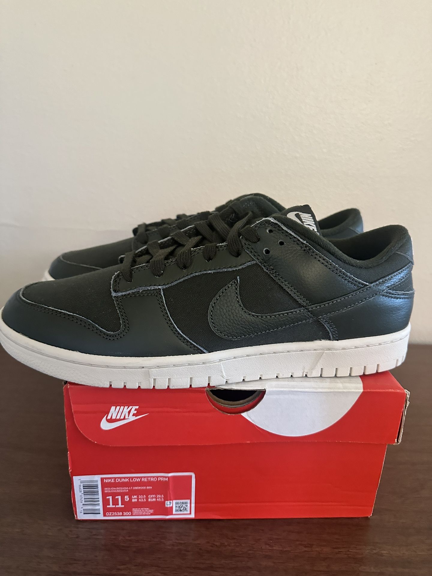 Men Nike Dunk Low Size 11.5 Cargo Khaki