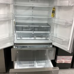 Lg French Door Refrigerator in Print Proof Finish with Dual Ice Maker and Stainless steel