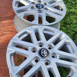 Rings 18 Toyota Rundra 250 Sets Of 4 Nice 