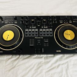 Controller DJ Pionner DDJ-REV1
