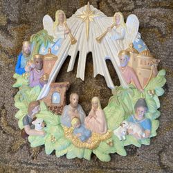 Vintage Ceramic Wreath Nativity Scene Handpainted 1996