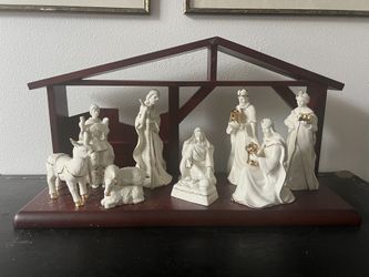 Mikasa Nativity Scene
