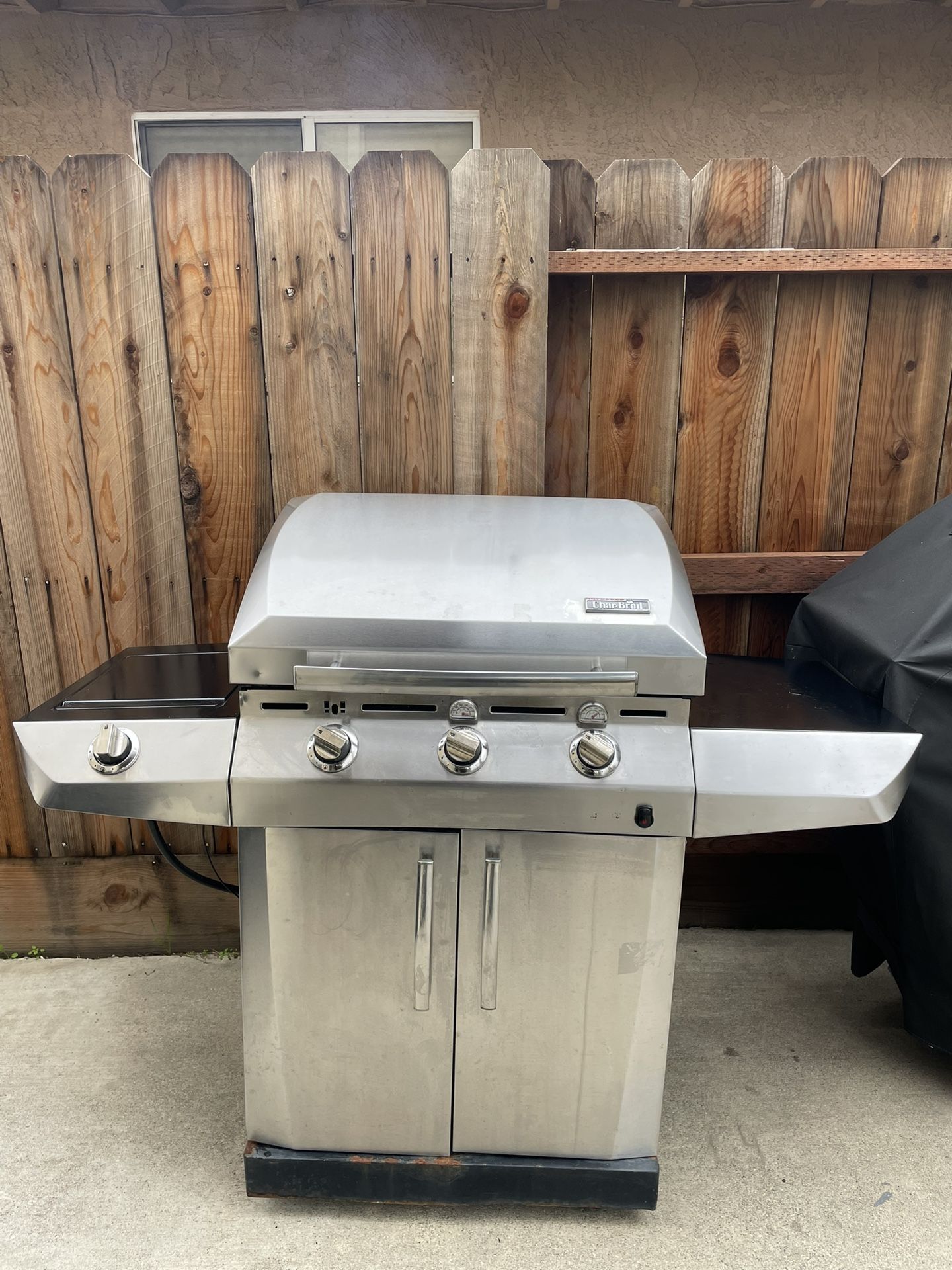 Bbq Gas Grill Charbroile Inferred