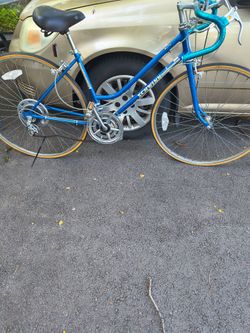 Schwinn Varsity Road Bike Blue