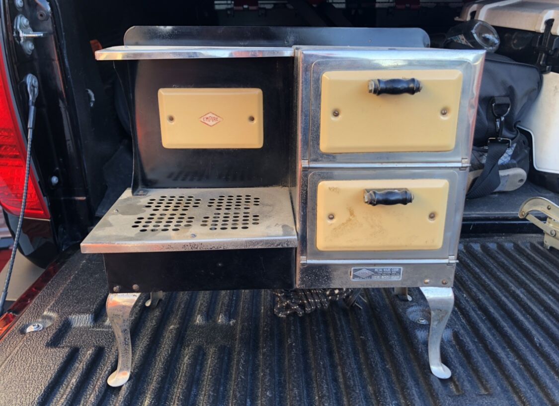 Vintage 1930’s Empire Metal Ware Electric Childs Toy Cook Stove
