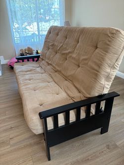 Futon queen size bed