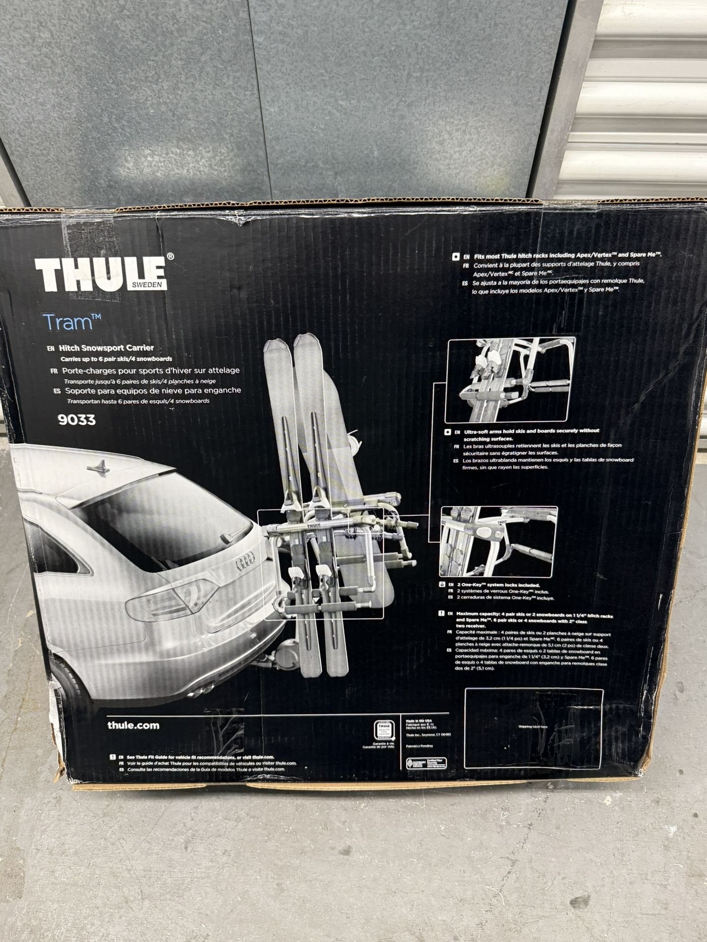 AUDI Thule Tram Hitch-Mount Ski\/Snowboard - Audi (ZAW-071-129)