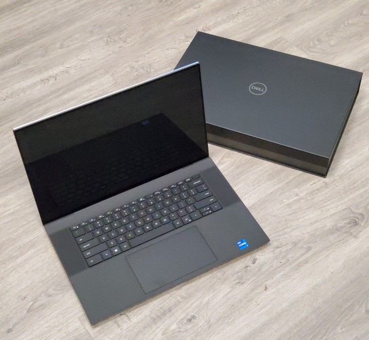 Dell XPS 17" 9710 4K Touch Screen Laptop (i7-11800H / 32GB RAM / 1TB SSD / NVIDIA GeForce RTX 3050)- Buy it in full or $1 Down Today Only