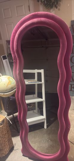 Free mirror. Pending