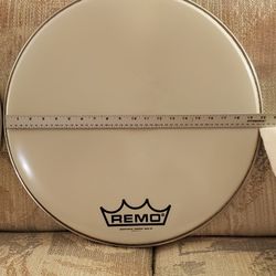 Remo 20" Emperor Smooth White Bass MP Crimplock