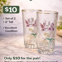 Vintage Floral Drinking Glasses – Set of 2 – Gold Trim