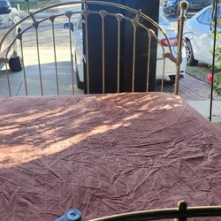 Sleep Number Complete Queen Bed