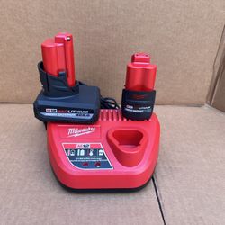 M12 5.0 And M12 2.5 Milwaukee Batteries 