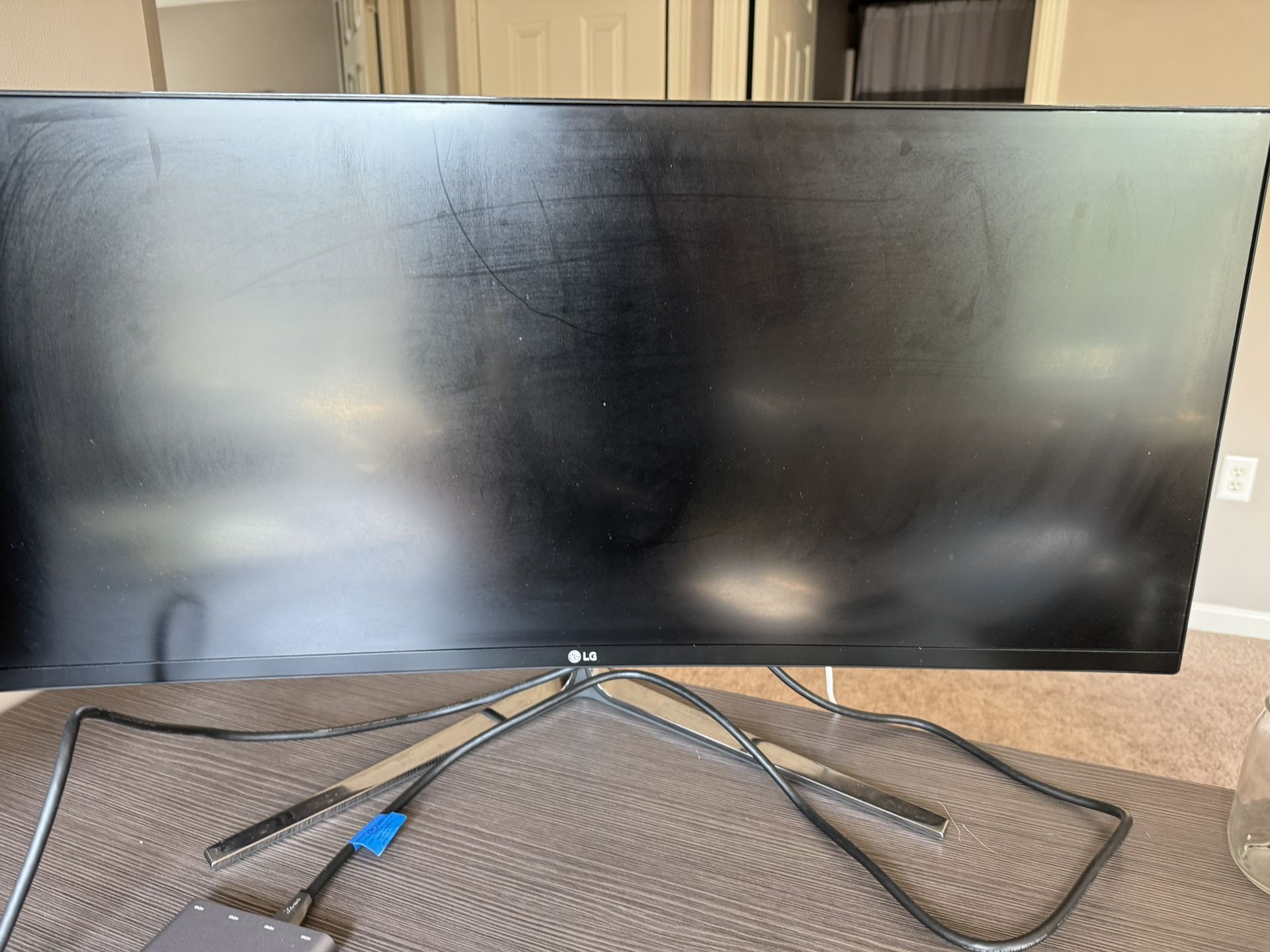 2 Curved LED Computer Monitors LG