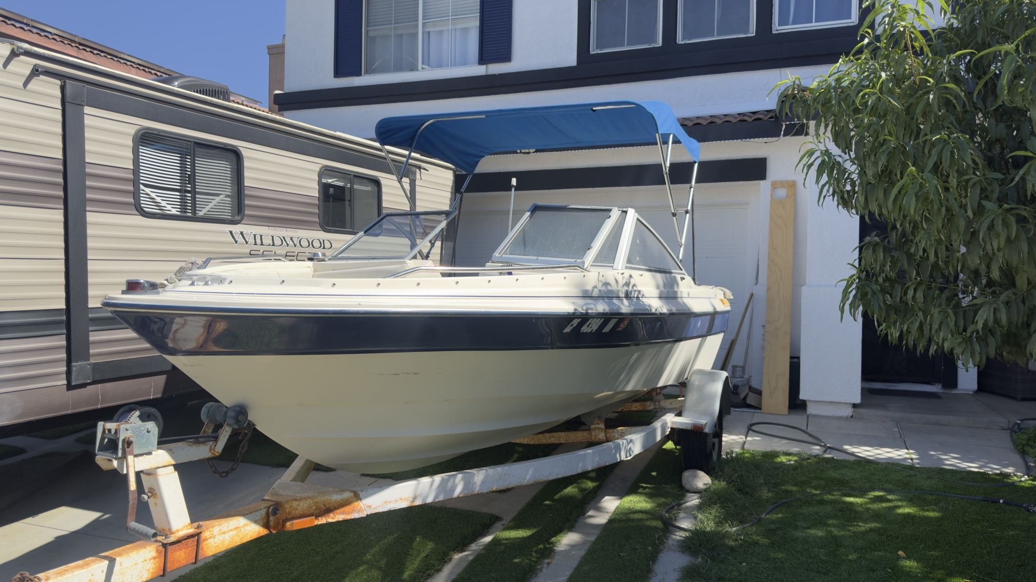 Bayliner Capri With Trailer