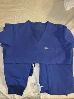 FIGS Scrub Set (2 Pants + 1 Shirt)