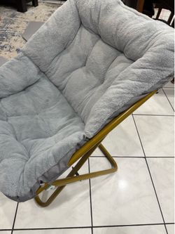 Plush foldable chairs