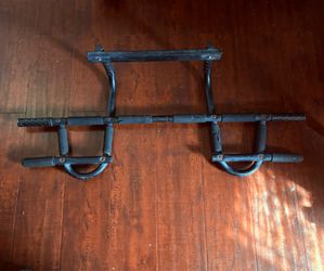 Doorway Pull-Up Bar