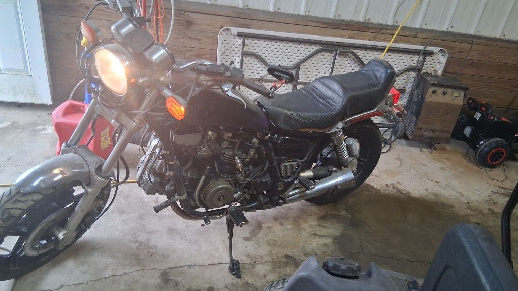 1983 Honda Magna 750