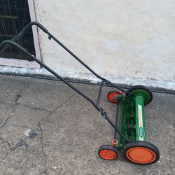 Grass CUTTER. Manual. Like New. 