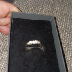 Anniversary ring 
